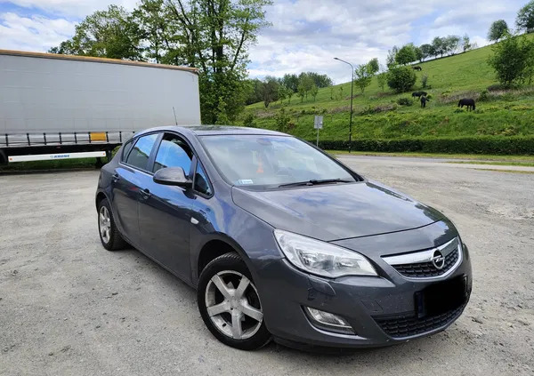 samochody osobowe Opel Astra cena 15000 przebieg: 246730, rok produkcji 2010 z Biała Rawska